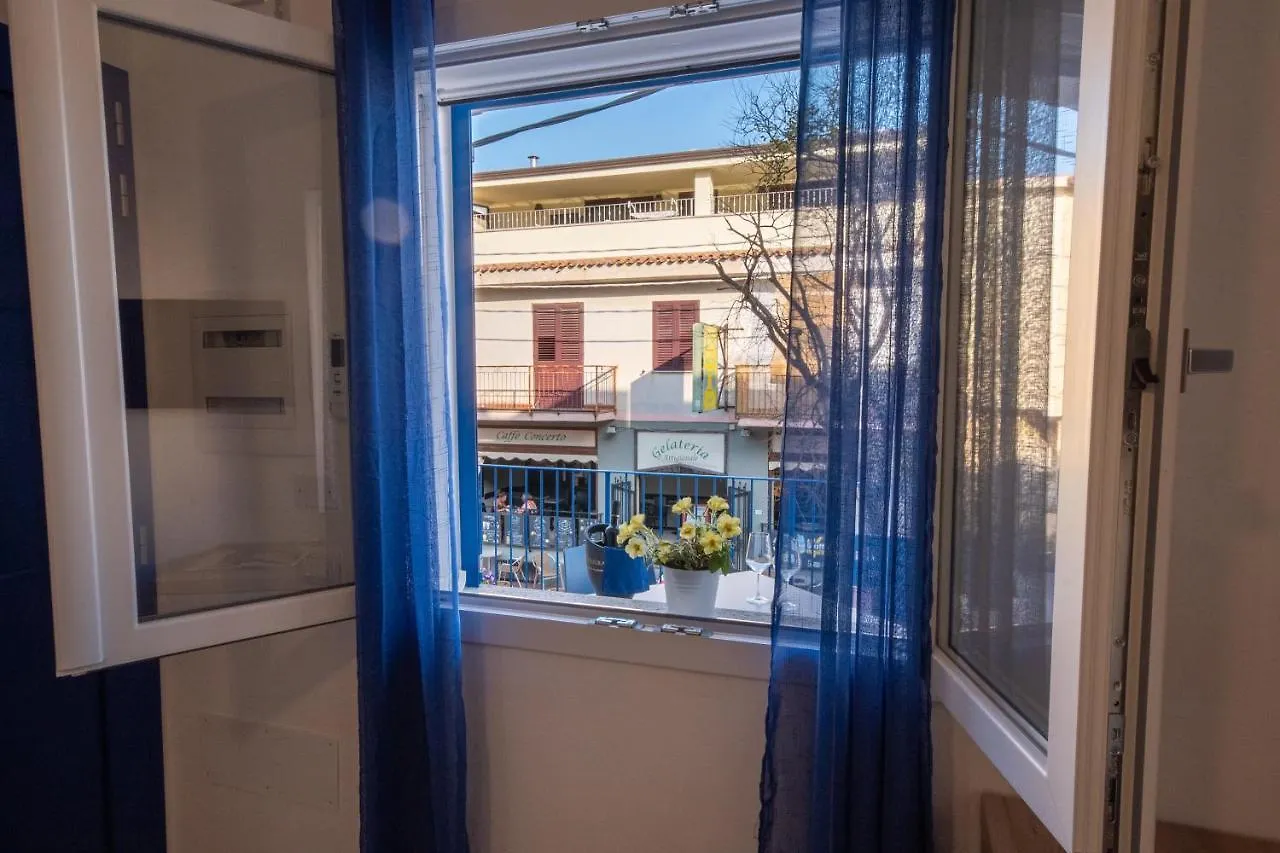 Guest house Bed & Blu Hotel La Caletta Italy