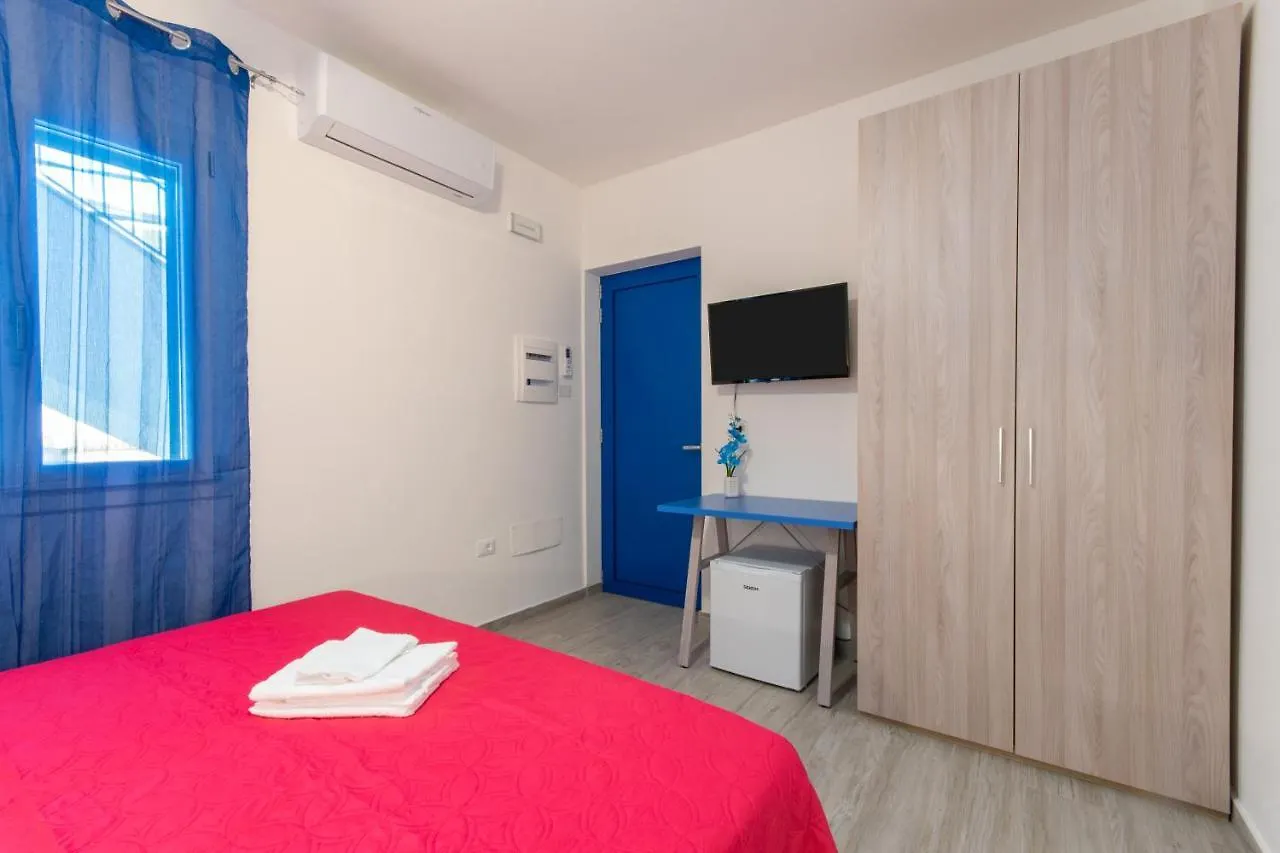 Bed & Blu Hotel La Caletta Italy