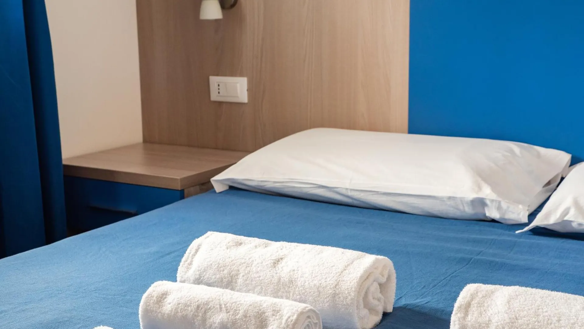 Vendégház Bed & Blu Hotel La Caletta