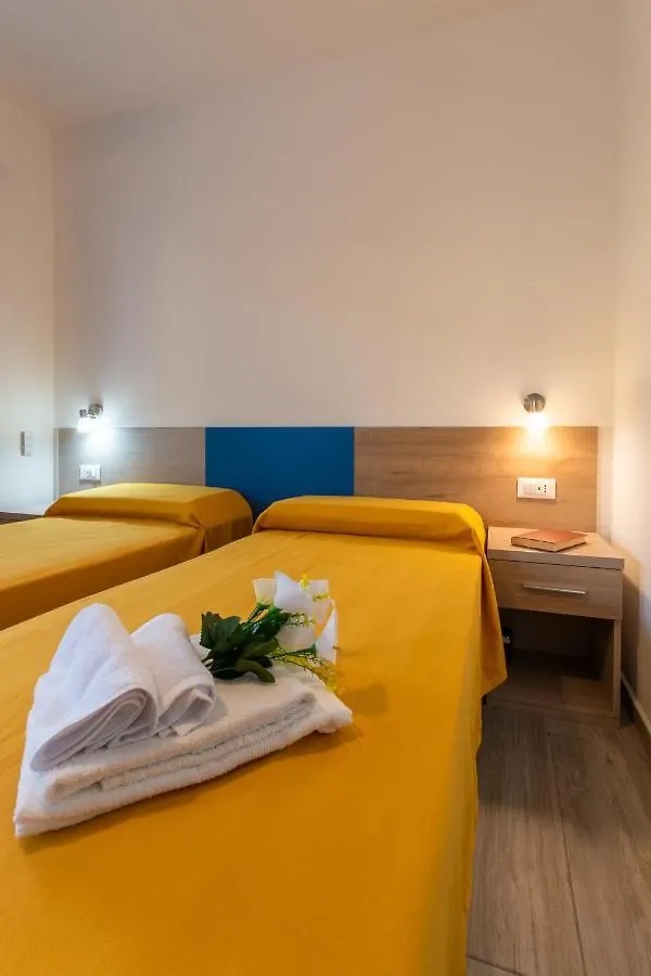 Bed & Blu Hotel La Caletta