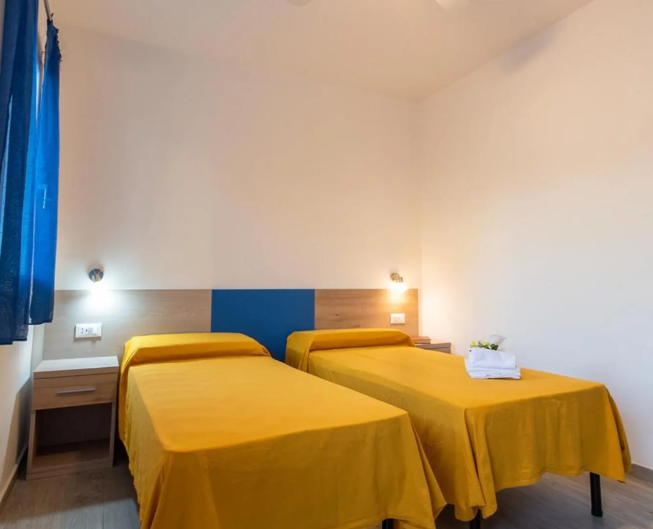 Guest house Bed & Blu Hotel La Caletta Italy