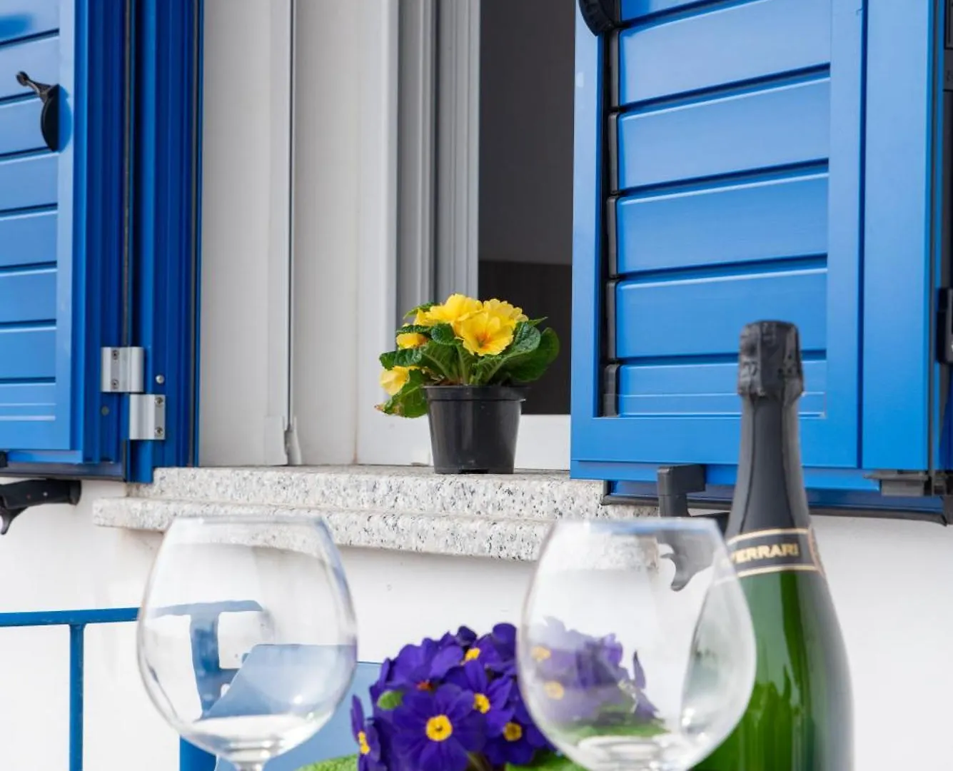 Bed & Blu Hotel La Caletta Guest house